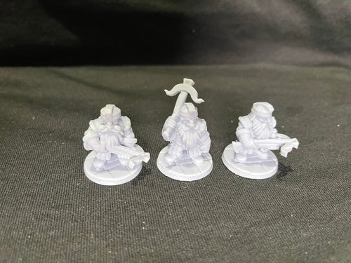 3 Iron Hills Dwarf Crossbow Miniatures Middle Earth LOTR D&D Warhammer Dwarf