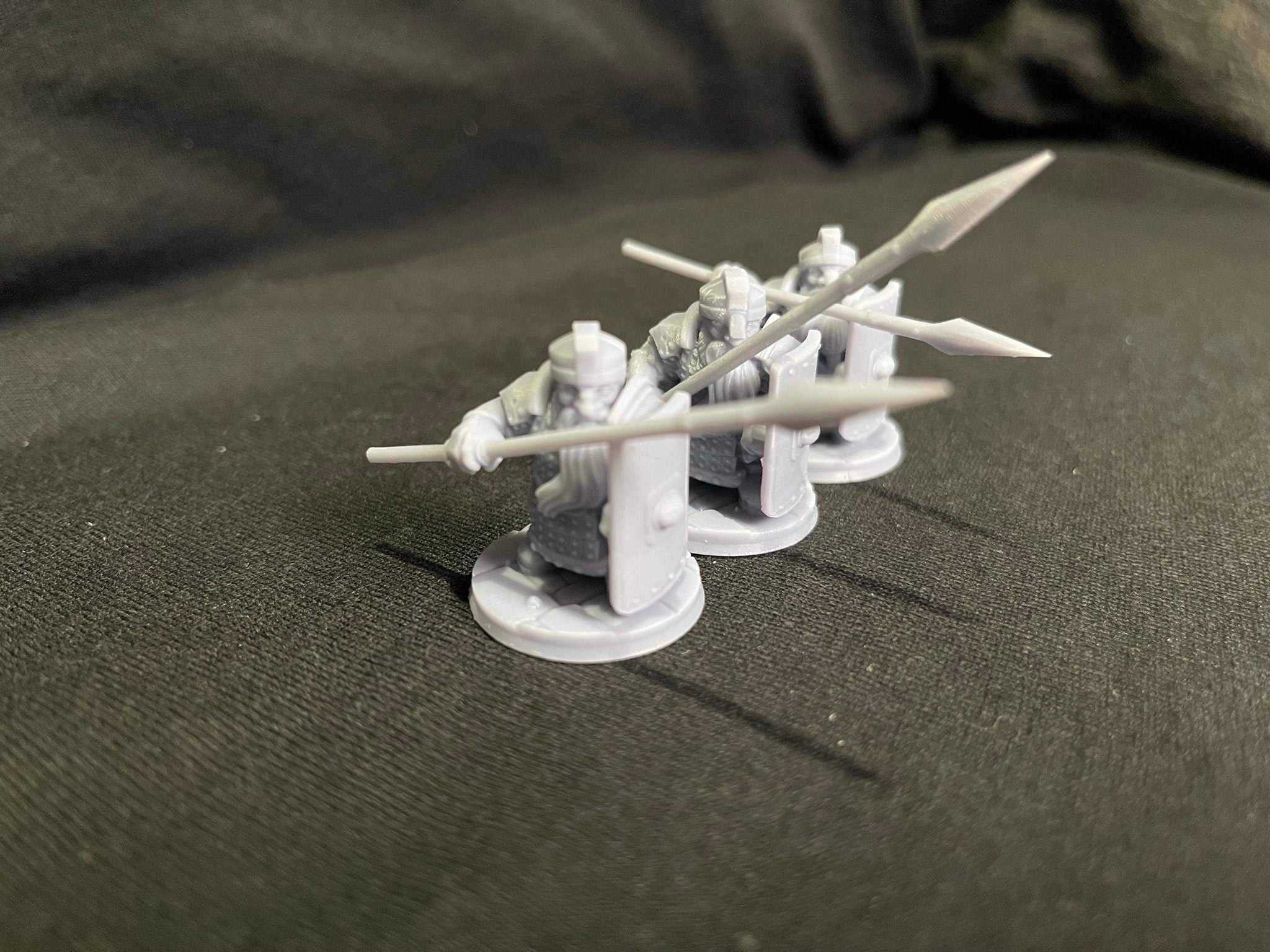 3 Iron Hills Dwarf Shieldwall Warriors Miniatures Middle Earth LOTR D&D Warhammer Dwarf