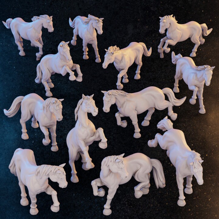 24 Horse Miniatures Set